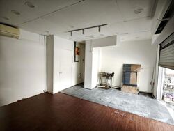 Tampines Street 81 (D18), Shop House #618131421